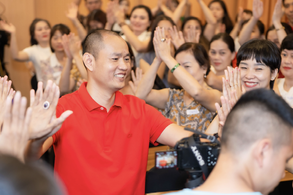 Nguyễn Văn Thanh Nhà huấn luyện doanh nghiệp – Nhà đào tạo marketing & bán hàng online tự động