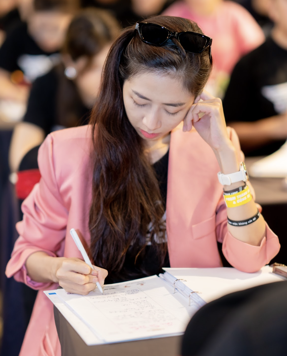 An Phạm (Phạm Thị Thuỳ An) Chuyên gia nhân sự và khai vấn lãnh đạo đồng hành cùng doanh nghiệp Việt tăng trưởng bền vững