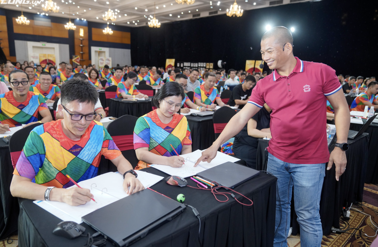 Nguyễn Hồng Ngọc Bán hàng đỉnh cao bắt đầu từ sự thấu hiểu con người